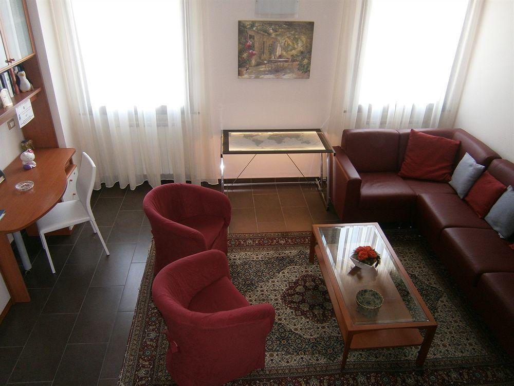 Arianna Hill House Bed & Breakfast La Spezia Exterior photo