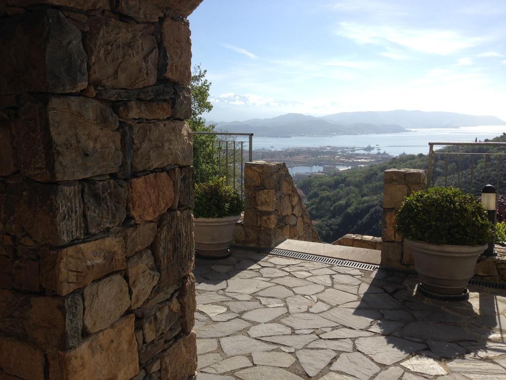 Arianna Hill House Bed & Breakfast La Spezia Exterior photo